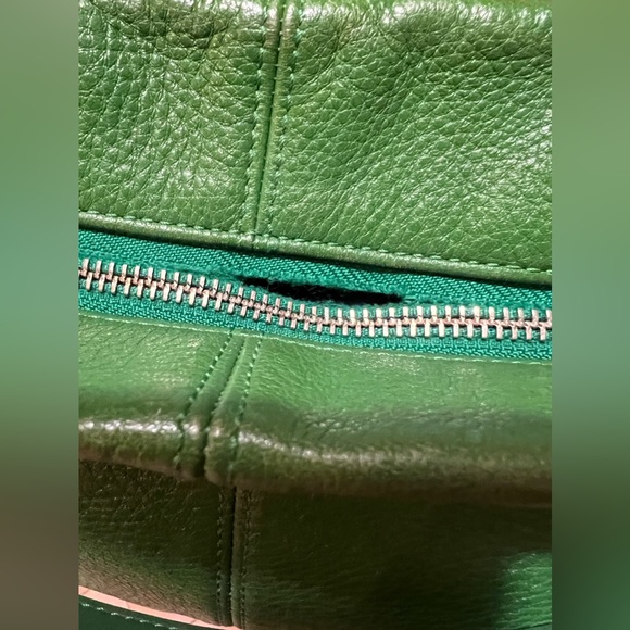 🍏 COACH 🍏 - Picture 3 of 5